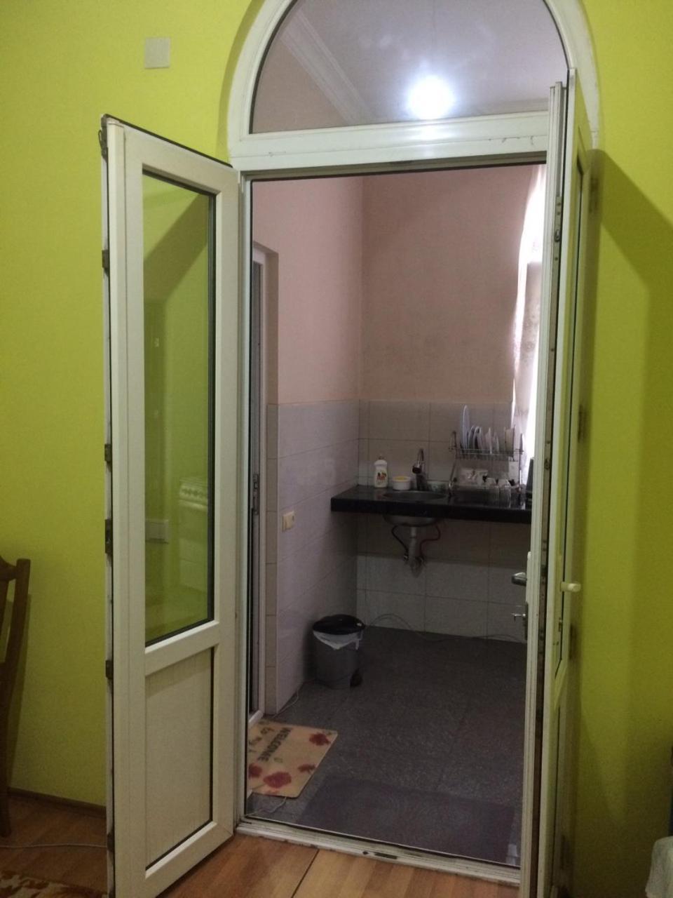 Batumi Guesthouse 28A 外观 照片