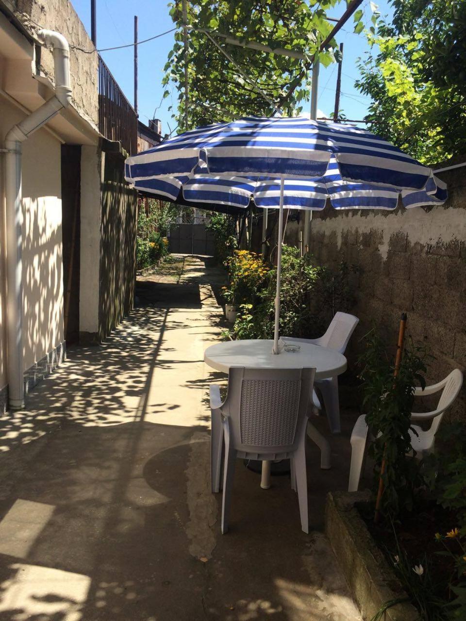 Batumi Guesthouse 28A 外观 照片